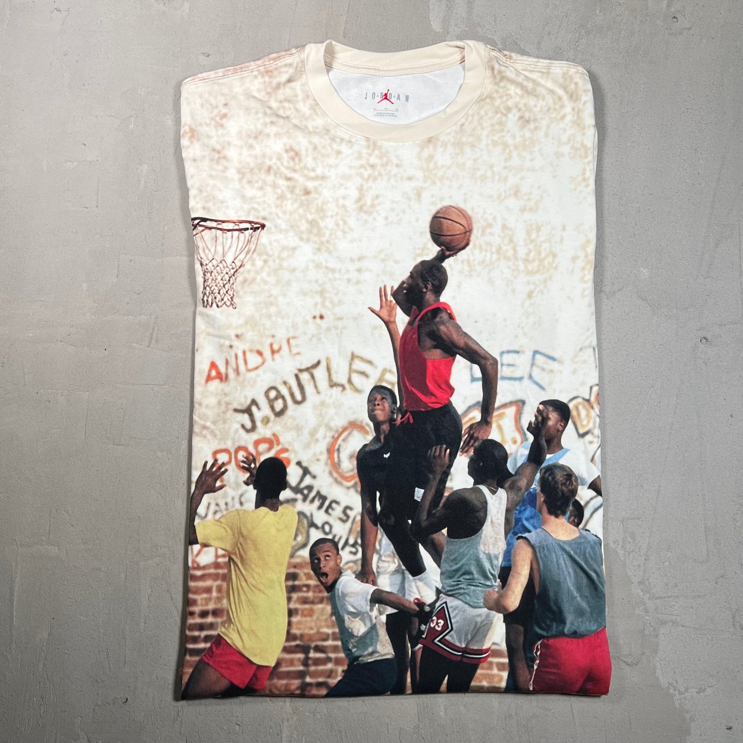 Jordan "Playground" AOP Tee Size XL USED v19691