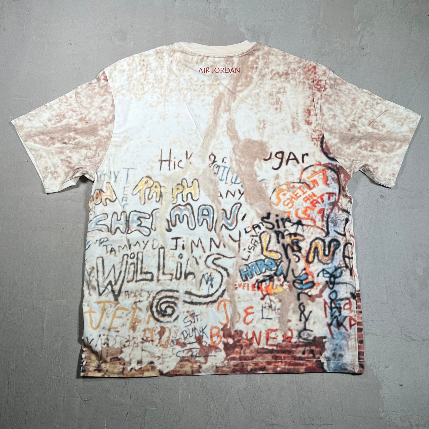 Jordan "Playground" AOP Tee Size XL USED v19691