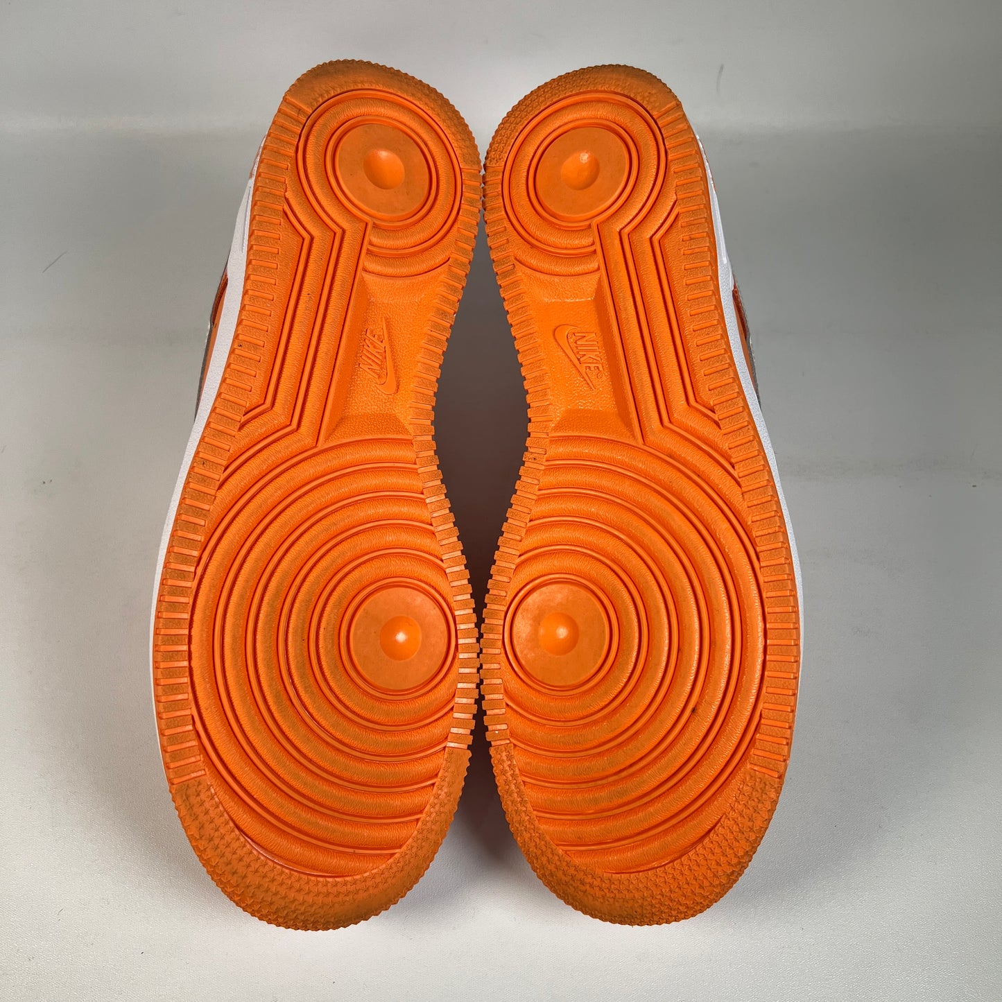 Nike Air Force 1 Low Orange White Patent (2024) Size 9 USED s23058