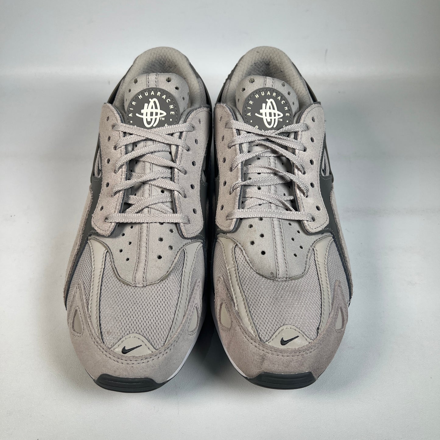 Nike Air Huarache Runner Light Iron Ore (2024) Size 9 USED S23014
