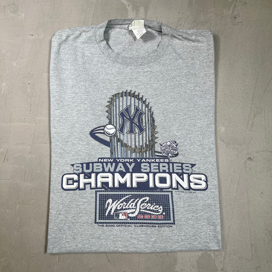 2000 Yankees World Series Trophy Tee Grey Size Large USED v19699