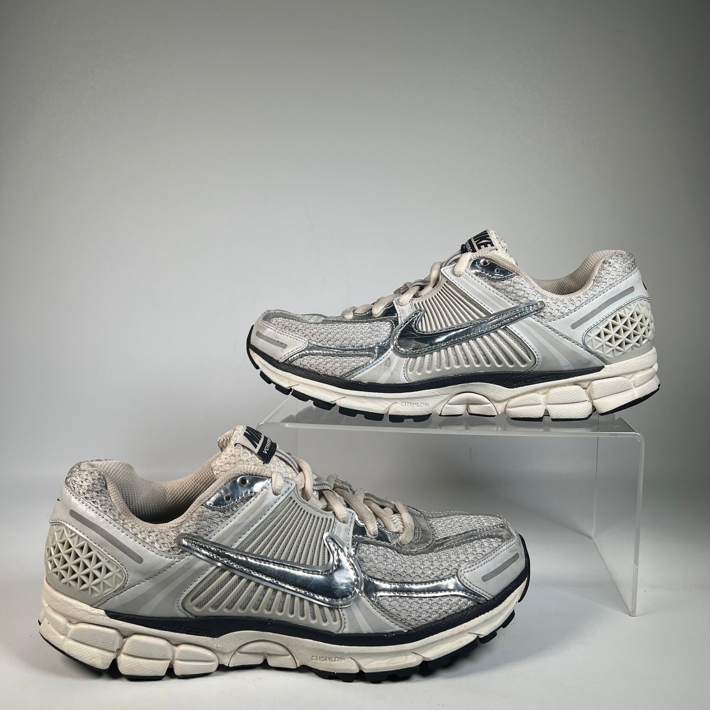 Nike Zoom Vomero 5 Chrome (2024) Size 10.5 USED s22972