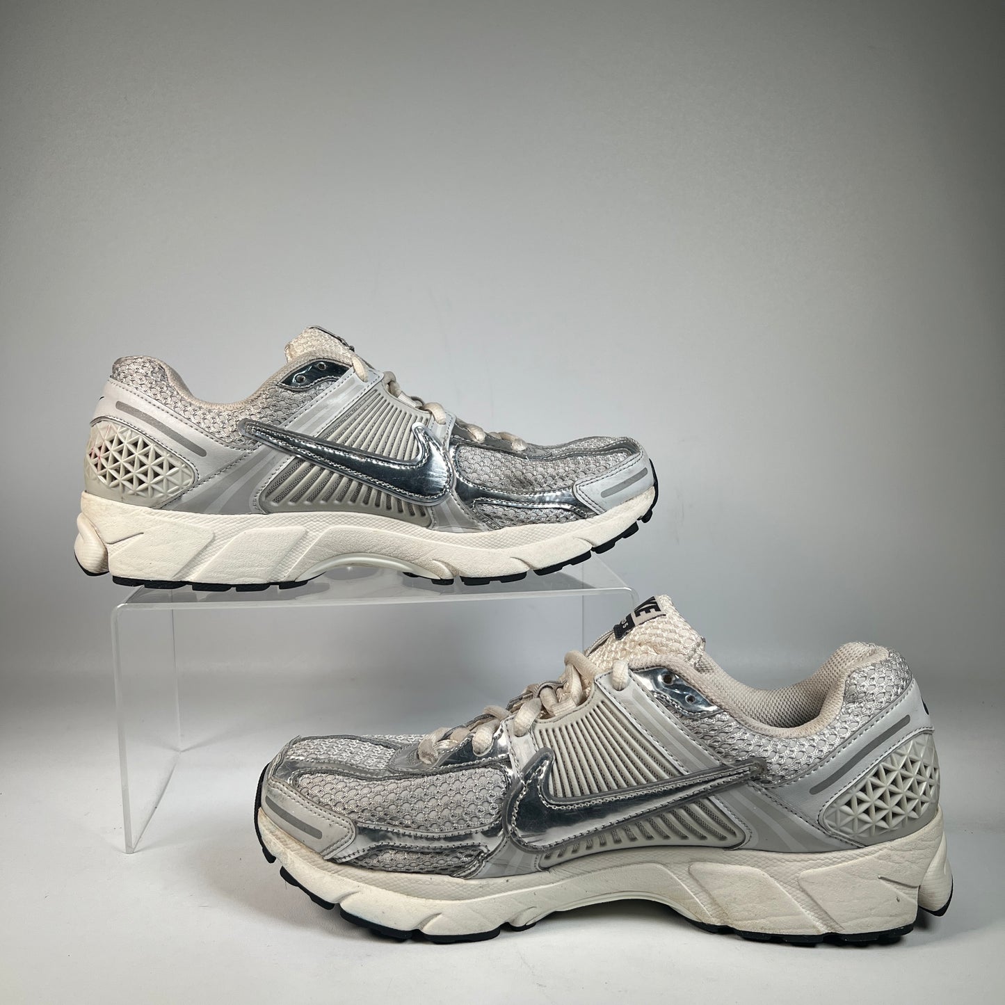 Nike Zoom Vomero 5 Chrome (2024) Size 10.5 USED s22972