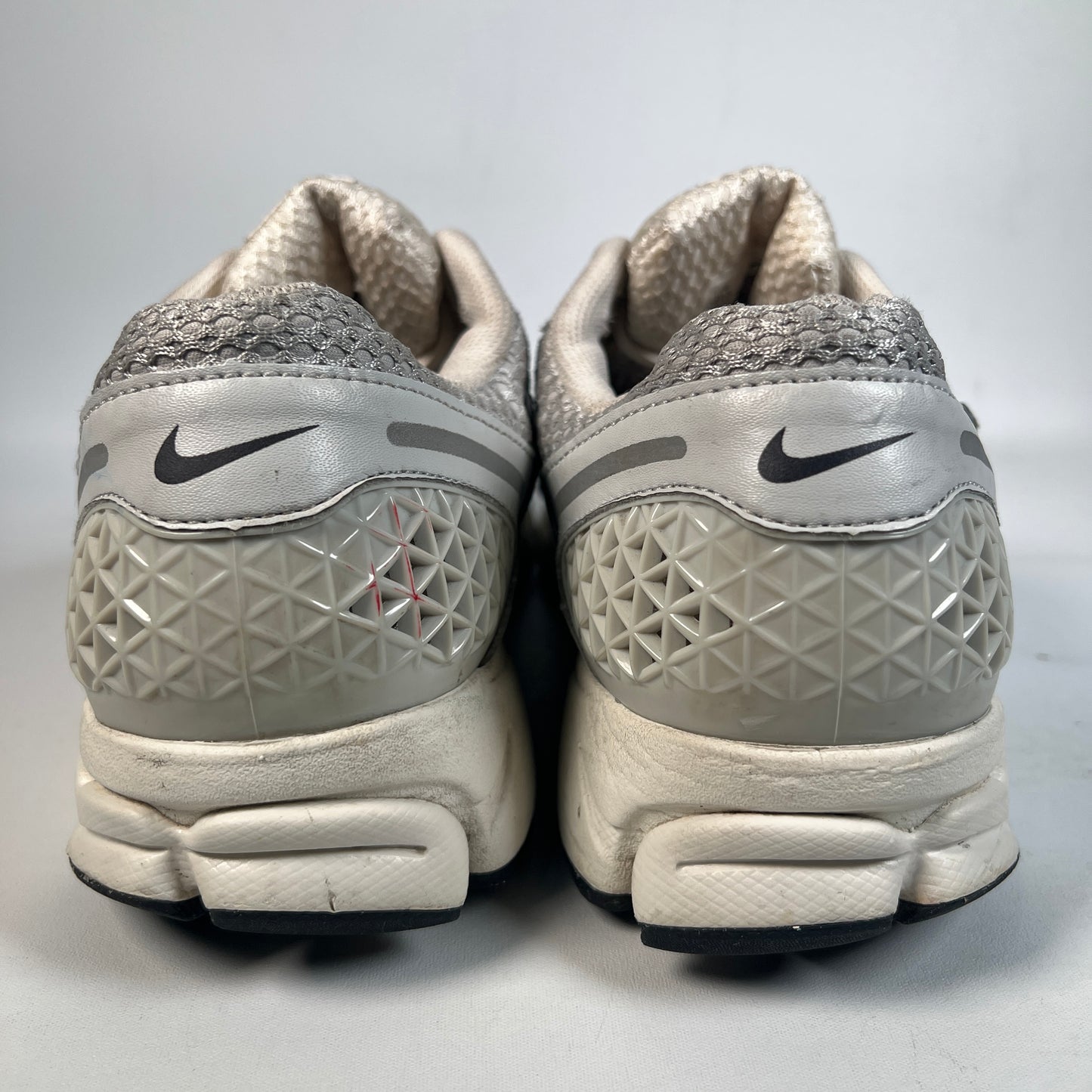 Nike Zoom Vomero 5 Chrome (2024) Size 10.5 USED s22972