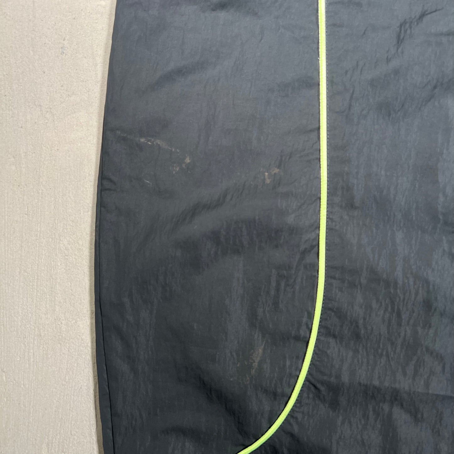 Nike Nylon Barrel Leg Track Pants Black w/ Green Piping Size Large V19689