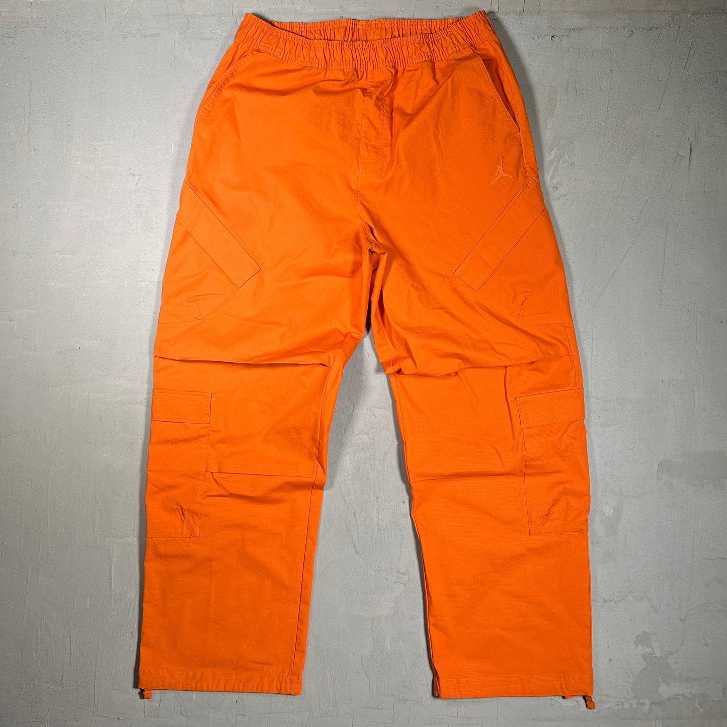 Jordan Orange Rip Stop Cargo Pants Size Large USED x17871