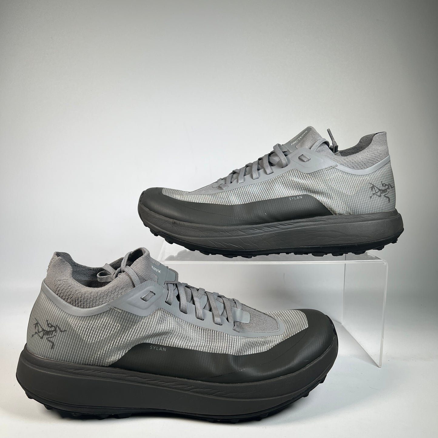 Arc'teryx Sylan Smoke Shark (2024) Size 11 USED s23090