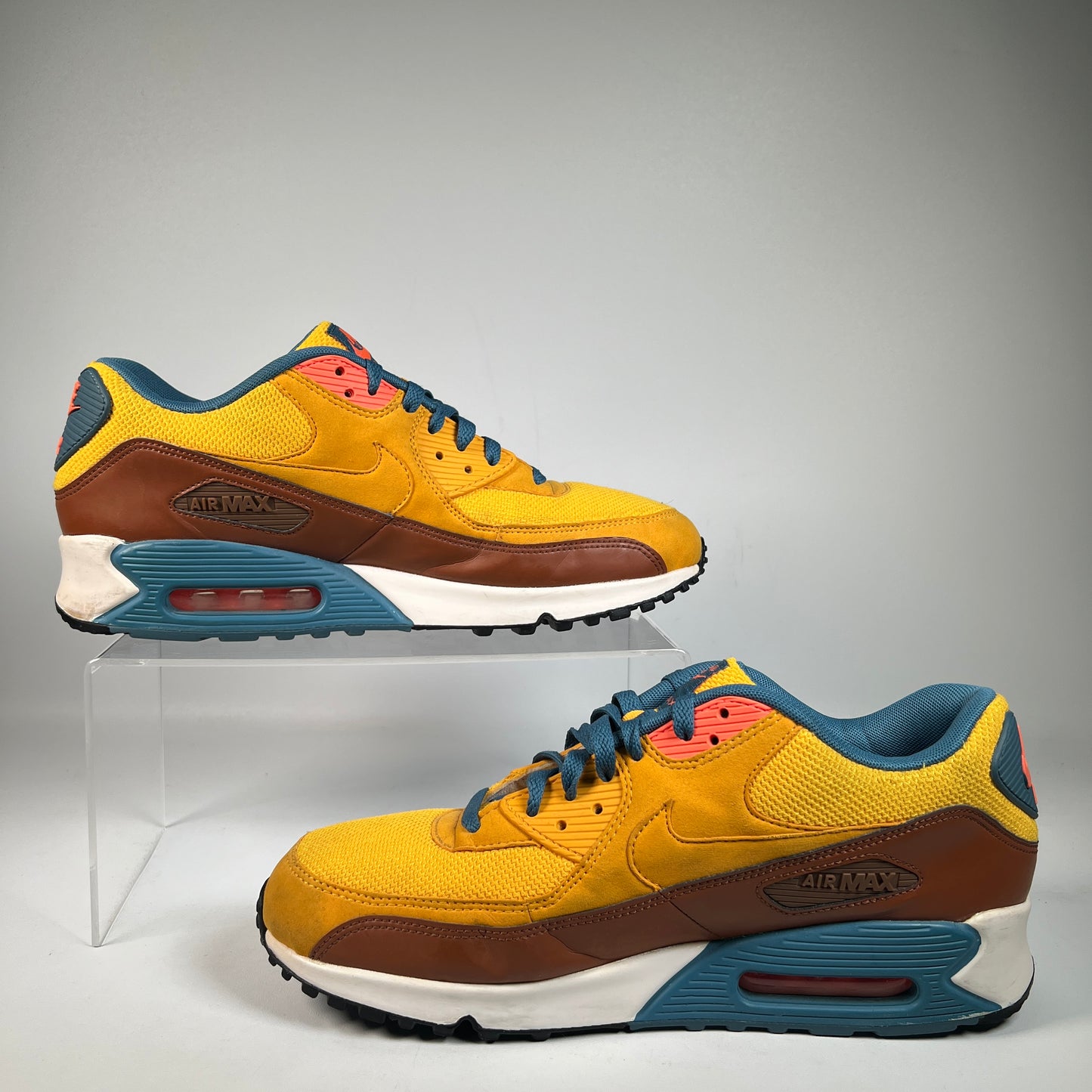 Nike Air Max 90 University Gold Cognac (2015) Size 11 USED s22838