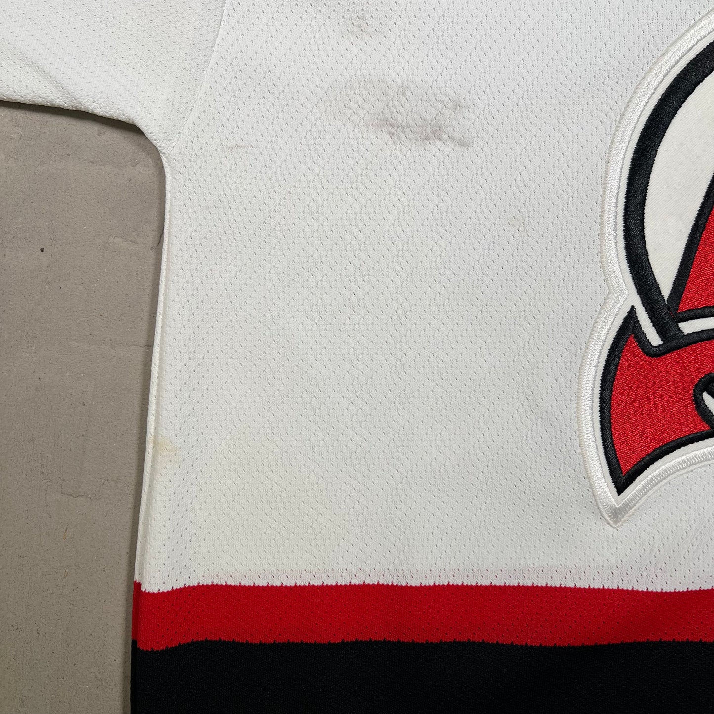 1990s CCM NJ Devils White Jersey Size Medium USED v19717