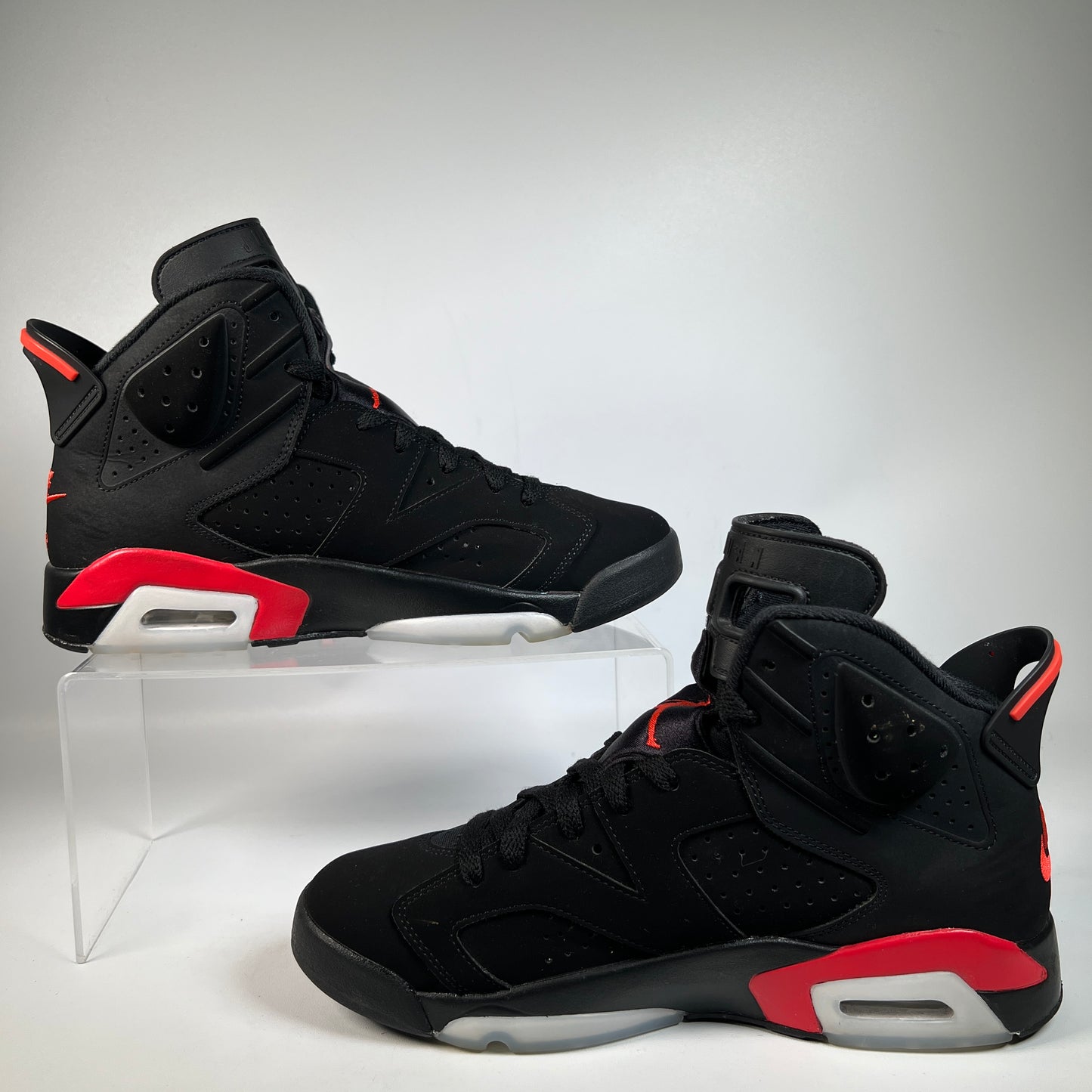 Jordan 6 Infrared Salesman (2026) Size 9 USED s23204