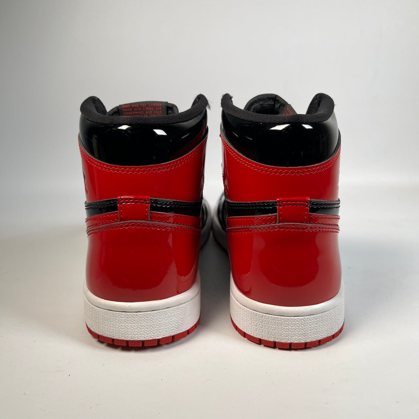 Jordan 1 Patent Bred (2021) Size 7 USED s22816