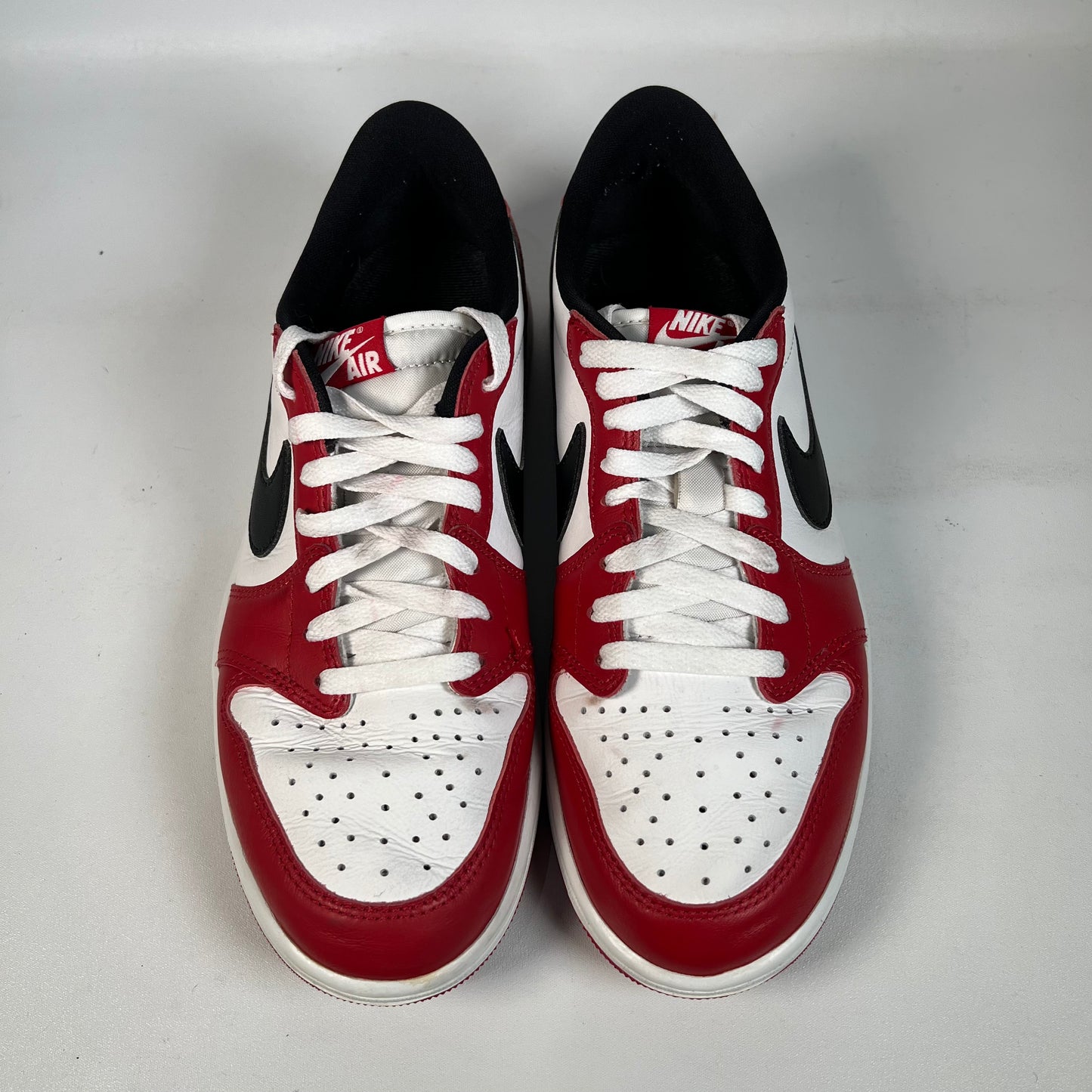 Jordan 1 Low Chicago (2025) Size 9 USED s22790