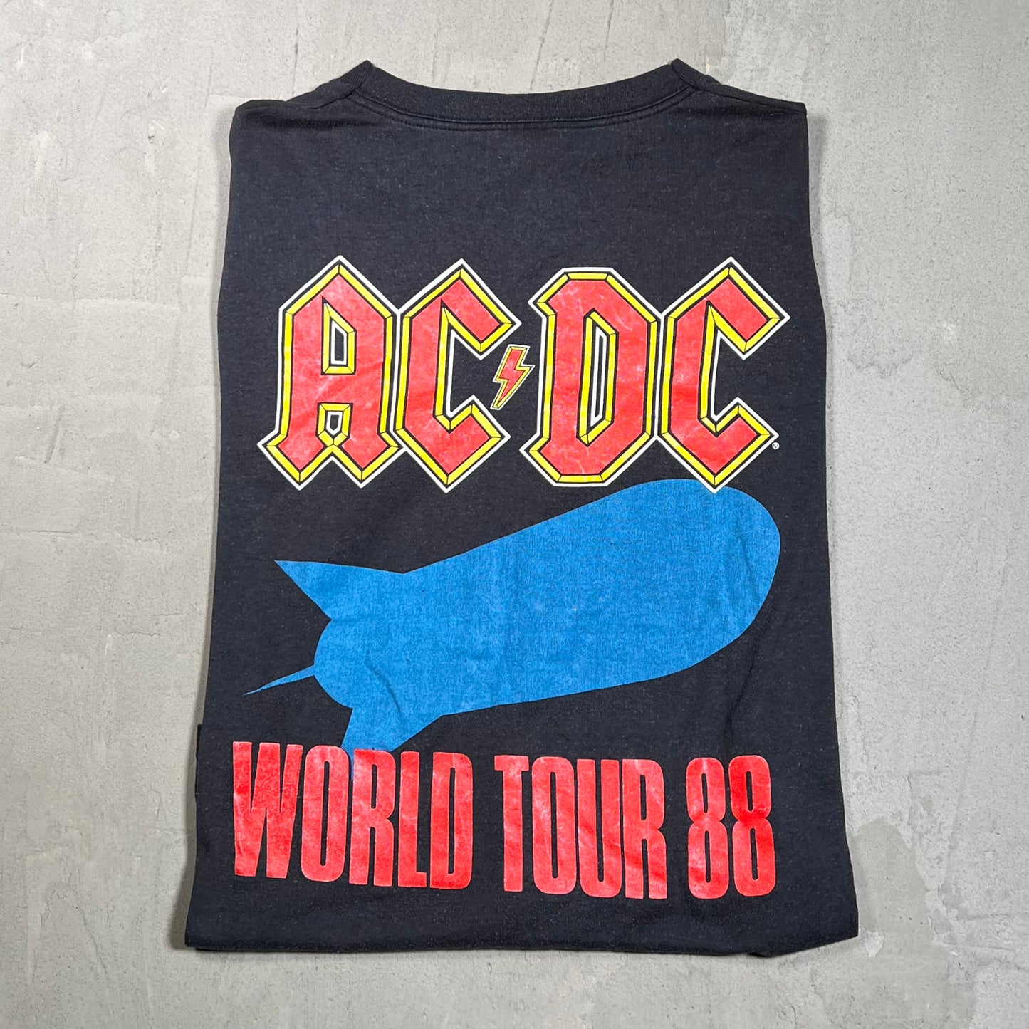 1988 ACDC Blow Up Your Video World Tour Black Tee Size Large USED v19771