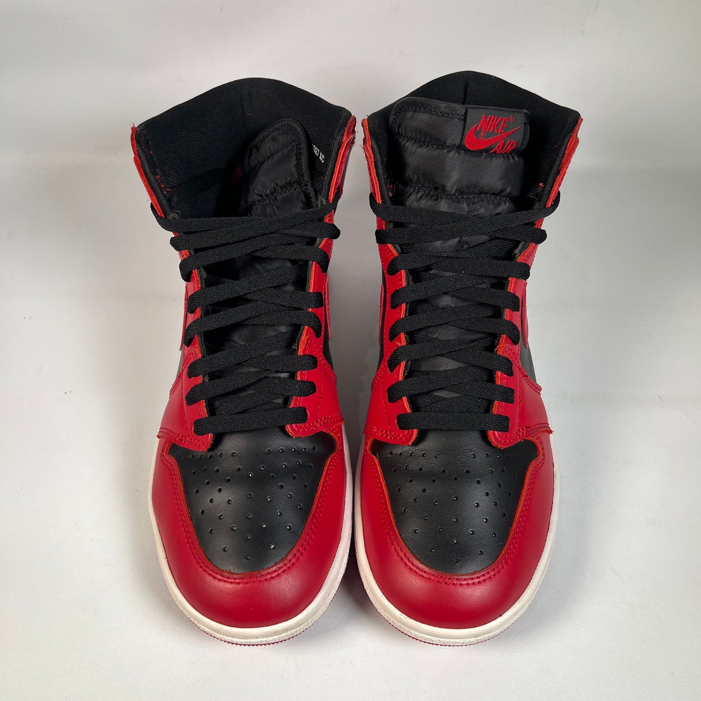 Jordan 1 High 85 Varsity Red (2020) Size 9.5 USED s23240