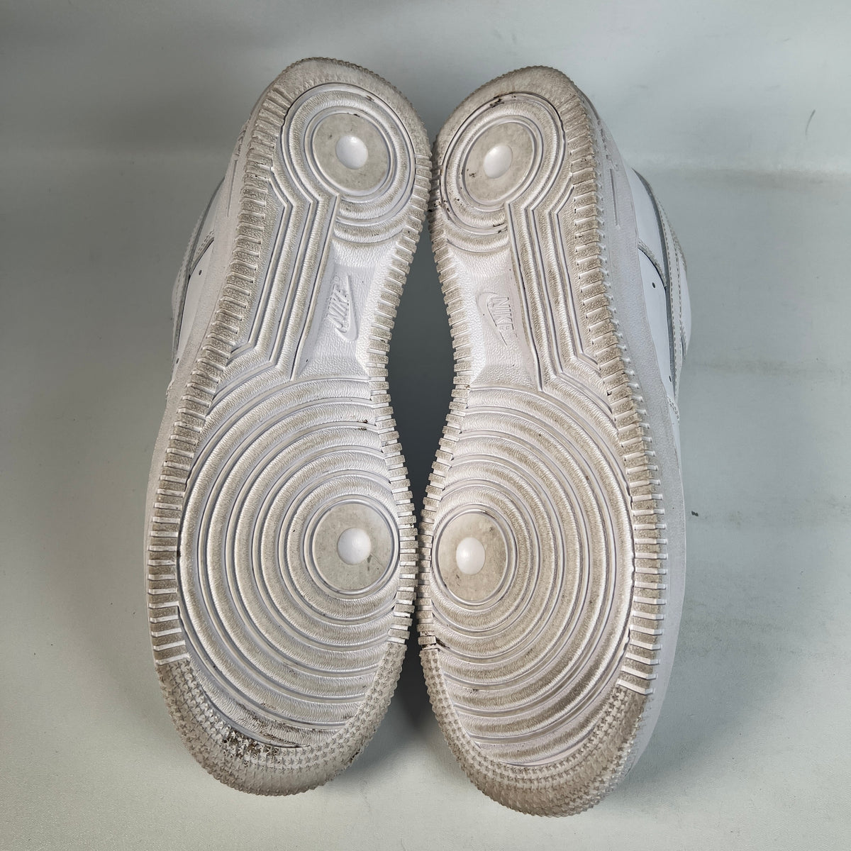 Nike Air Force 1 Low White (2025) Size 8.5 USED s23053