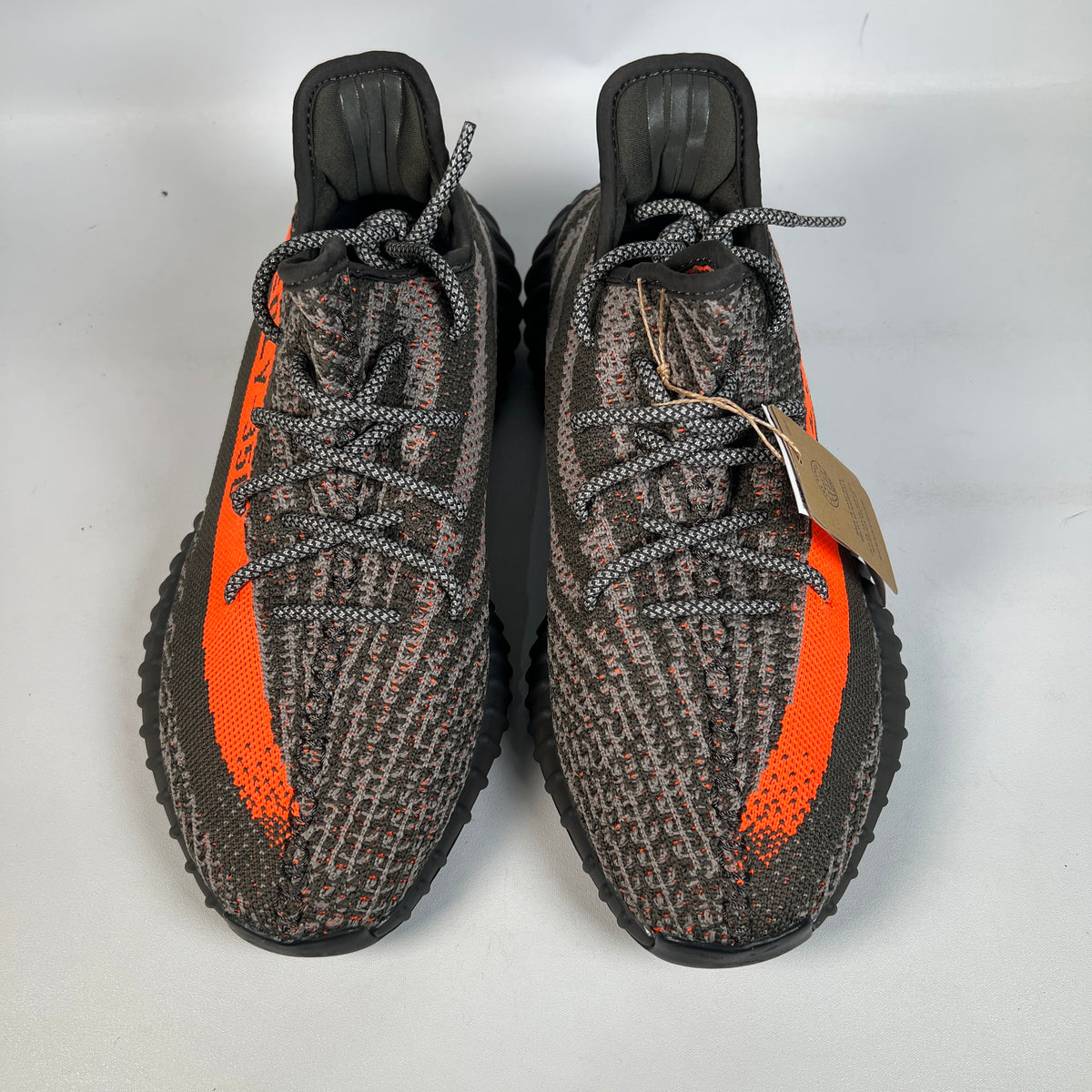 Yeezy 350 Carbon Beluga (2024) Size 8.5 NEW s23244