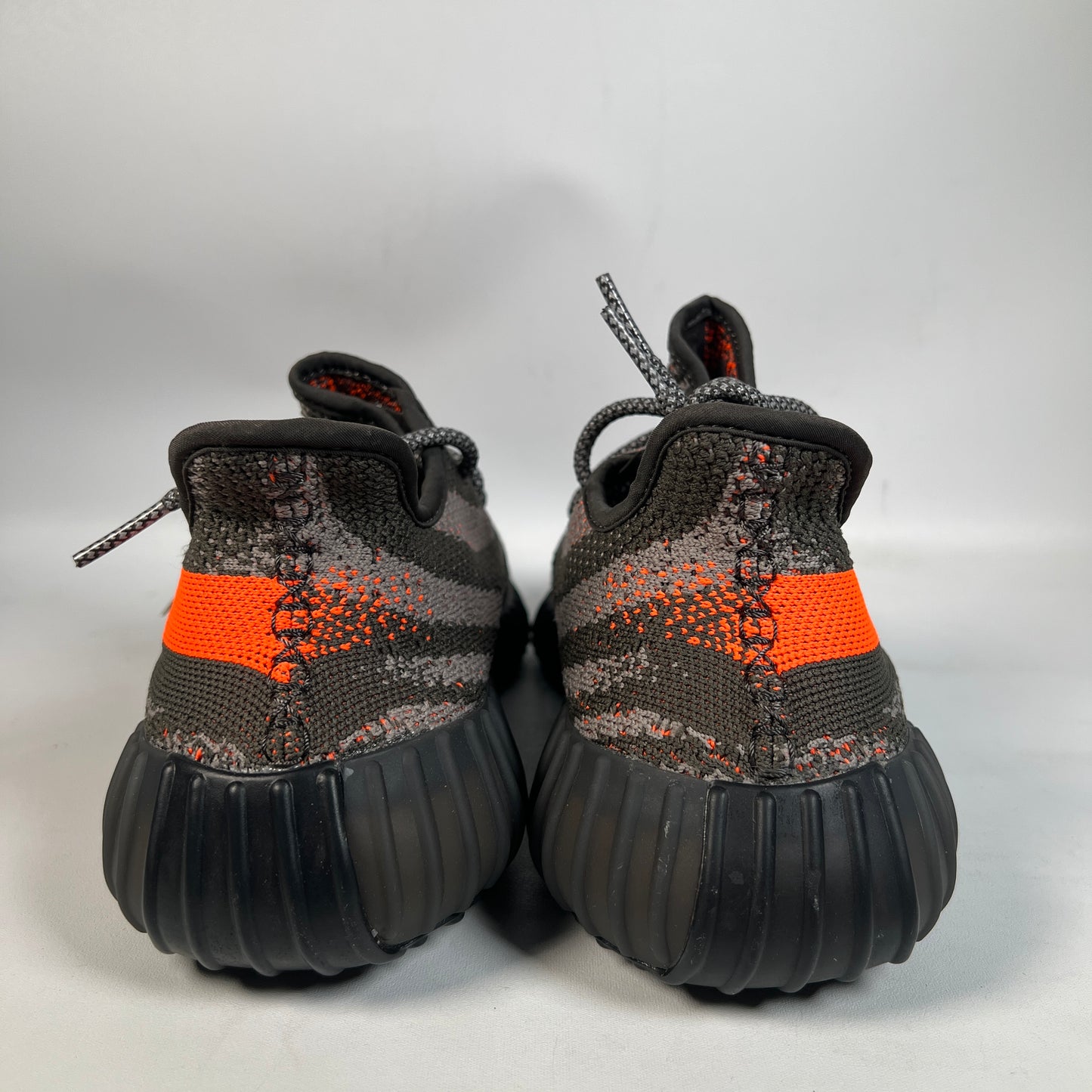 Yeezy 350 Carbon Beluga (2024) Size 8.5 NEW s23244