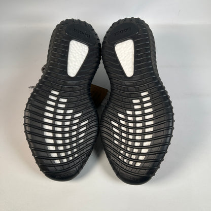 Yeezy 350 Carbon Beluga (2024) Size 8.5 NEW s23244