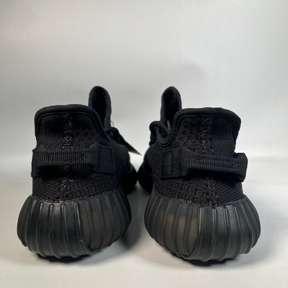 Yeezy 350 Onyx (2022) Size 8.5 NEW s23243