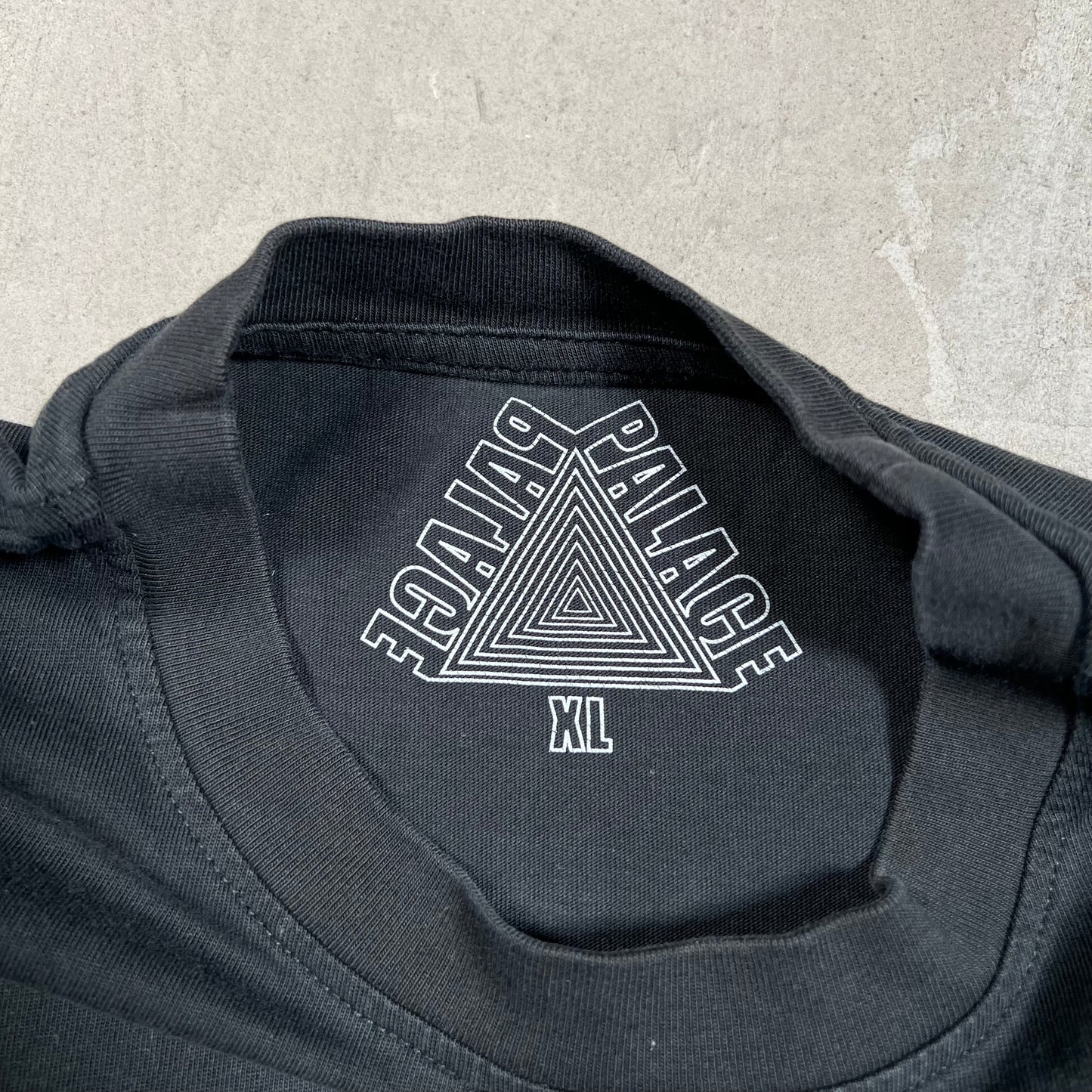 Palace The Journey To The Palace Starts Within Black Tee Size XL USED x17826