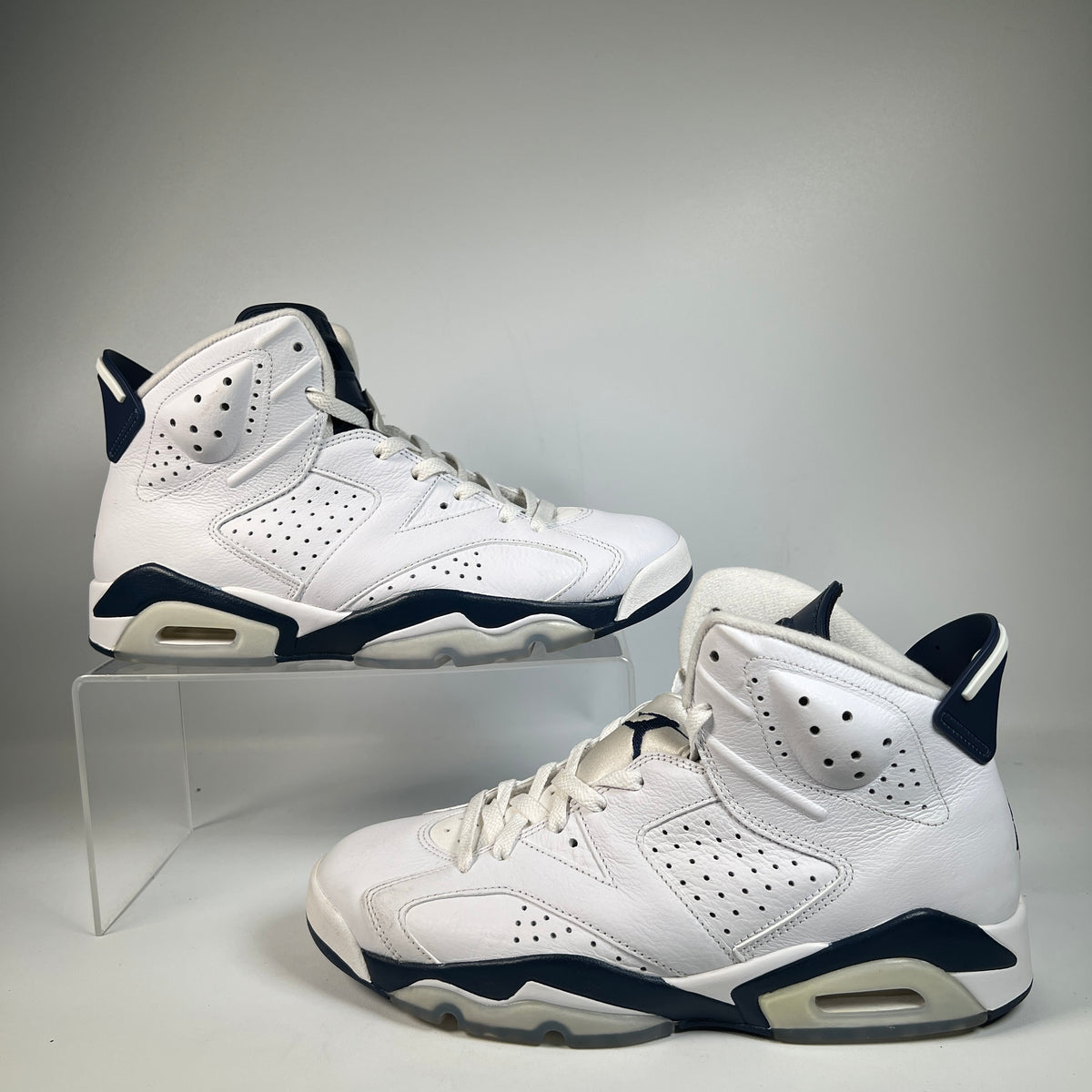 Jordan 6 Midnight Navy (2022) Size 9.5 USED s23205
