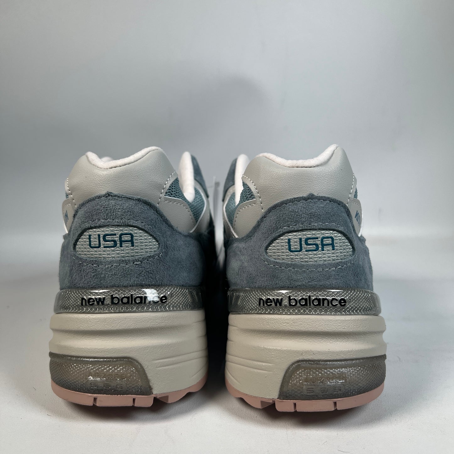 New Balance 992 Kith Osaka Pack (2025) Size 7.5 NEW s23306