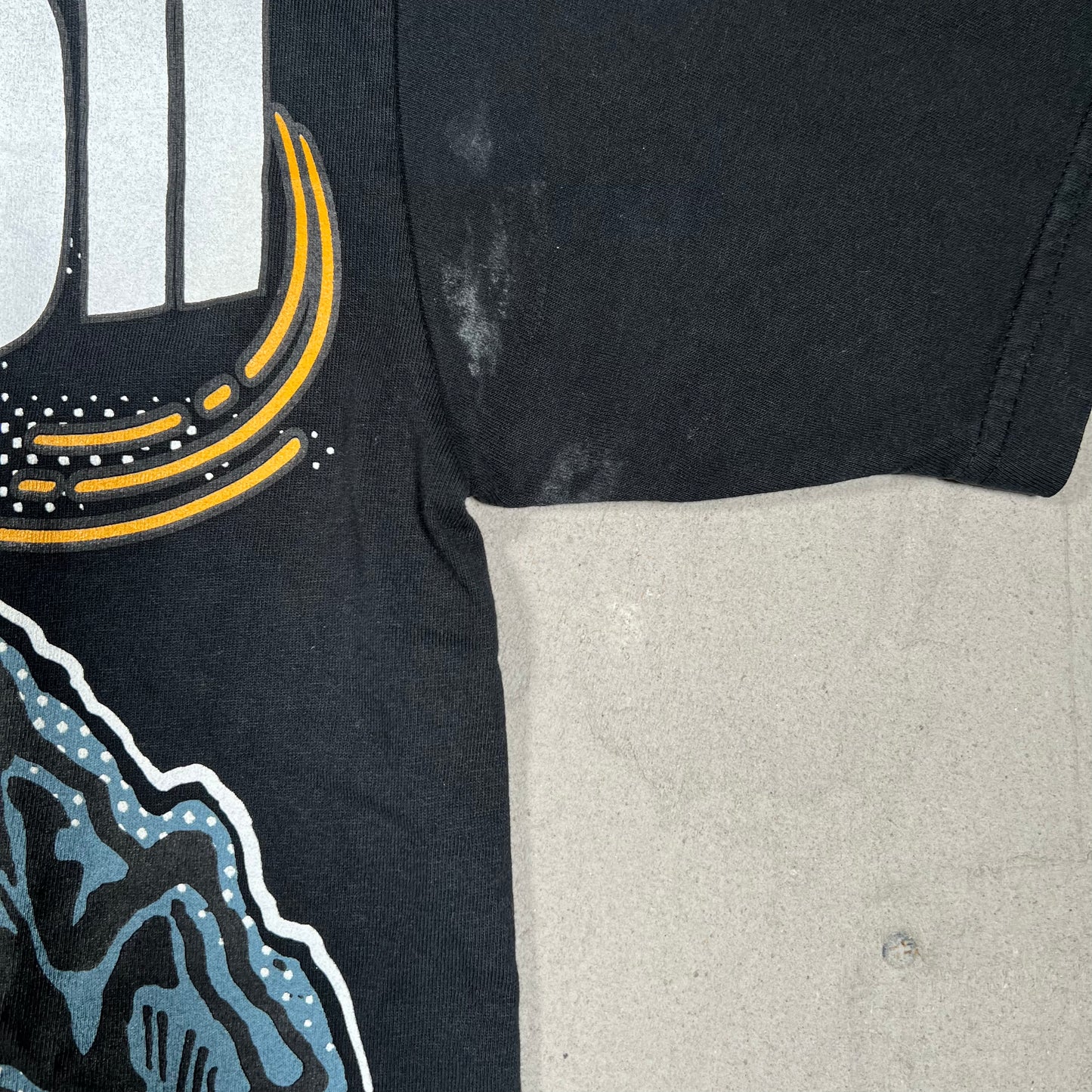 Warren Lotas Houston Rockects Space City Black Tee Size Medium USED x17890