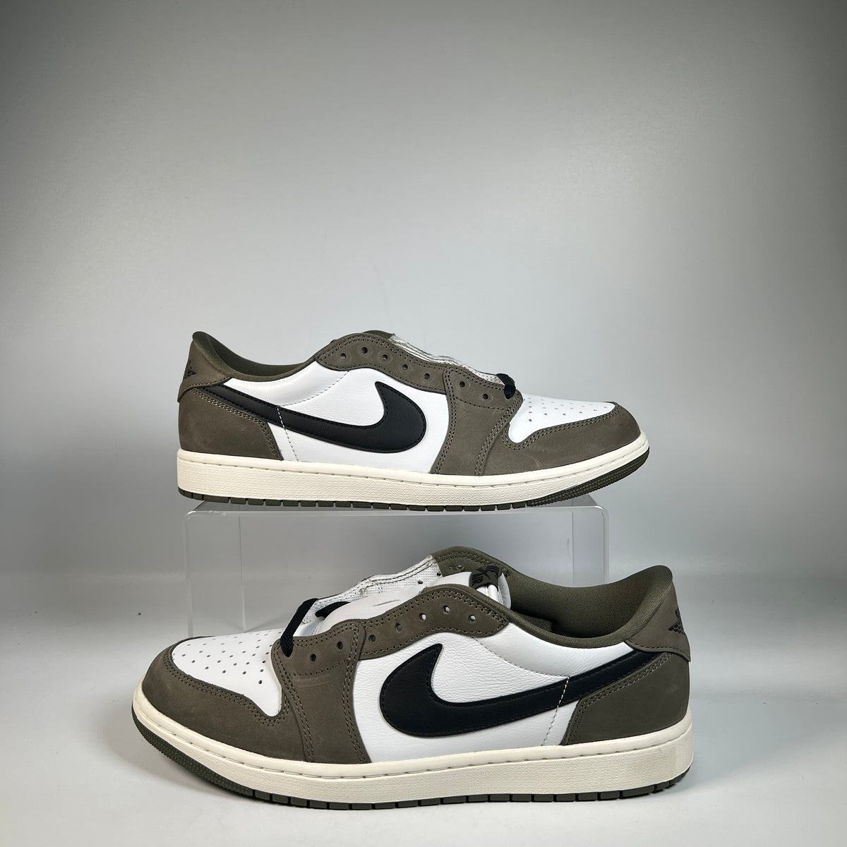 Jordan 1 Low Olive (2026) Size 11 NEW s23308