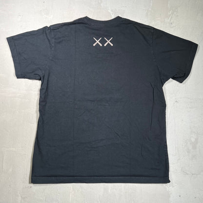 Kaws Uniqlo Sitting Together Black Tee Size XL USED x17880