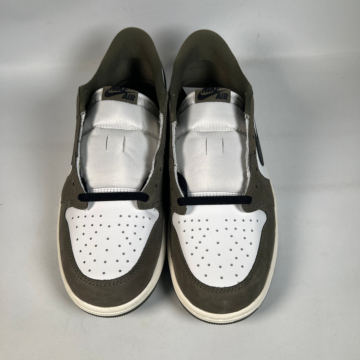 Jordan 1 Low Olive (2026) Size 11 NEW s23308