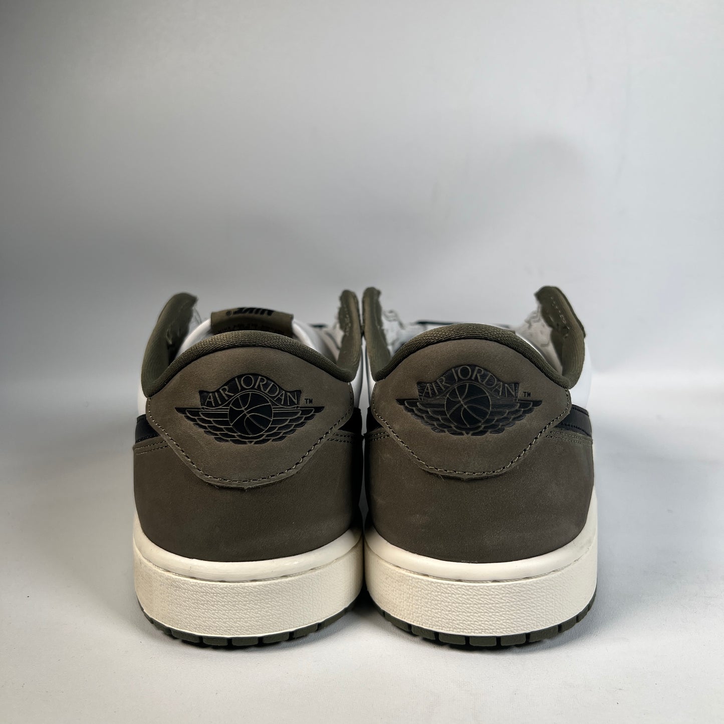 Jordan 1 Low Olive (2026) Size 11 NEW s23308