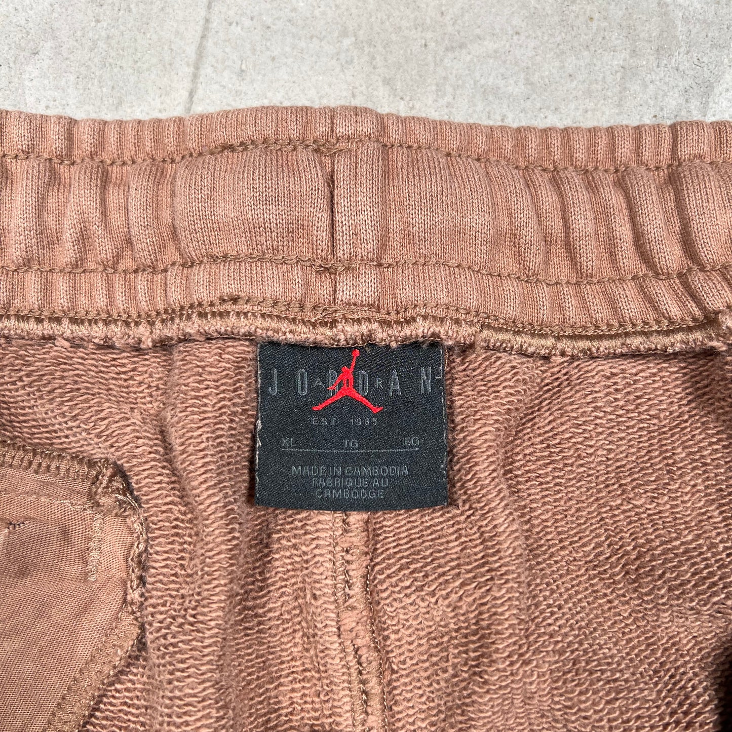 Air Jordan Basic Light Brown Sweatpants Size XL USED v19736