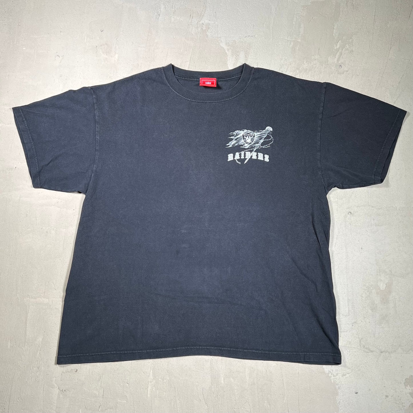 Y2K Oakland Raiders Cartoon Rusher Black Tee Size Large USED v19745