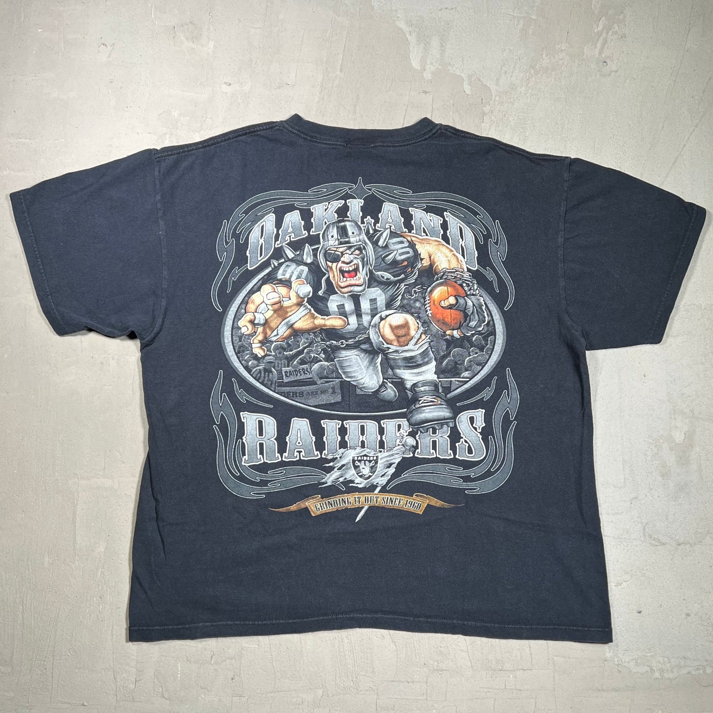 Y2K Oakland Raiders Cartoon Rusher Black Tee Size Large USED v19745