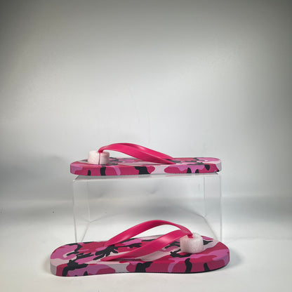 GV Gallery Raspberry Hills Pink Camo Flip Flops (2026) Size 10 NEW x18355