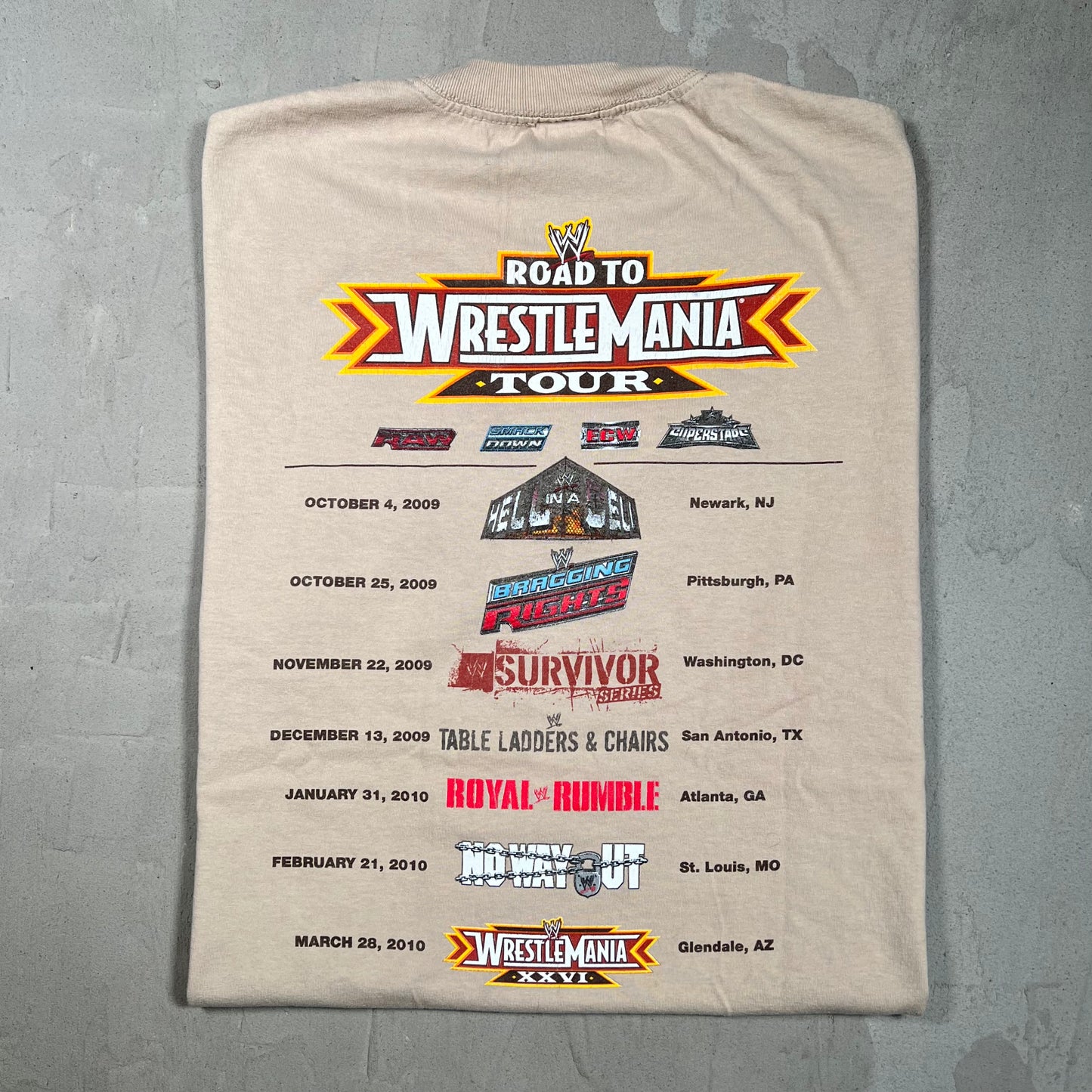 2007 WWE Crew Wrestle Mania Tour Tan Tee Size Large USED v19741