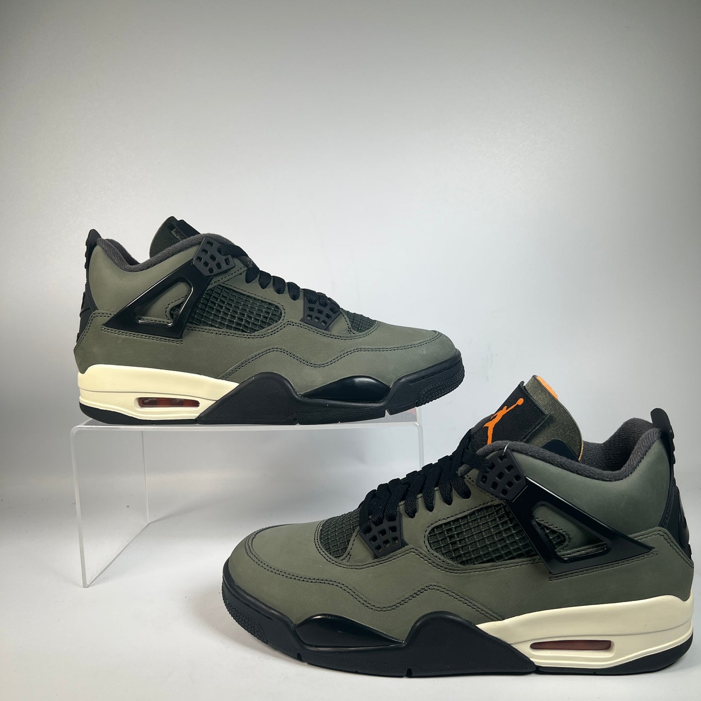 Jordan 4 Undefeated (2025) Size 9.5 NEW s23316