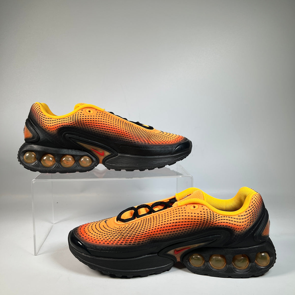 Nike Air Max Dn Laser Orange Comet Red (2024) Size 9.5 USED s23276