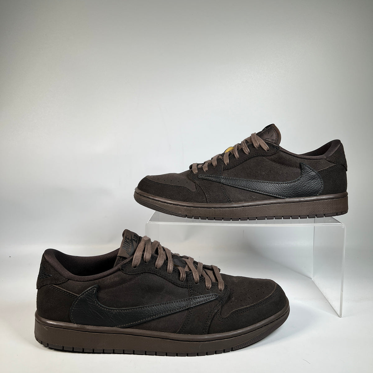 Jordan 1 Low Travis Scott Velvet Brown (2024) Size 11 USED s23258