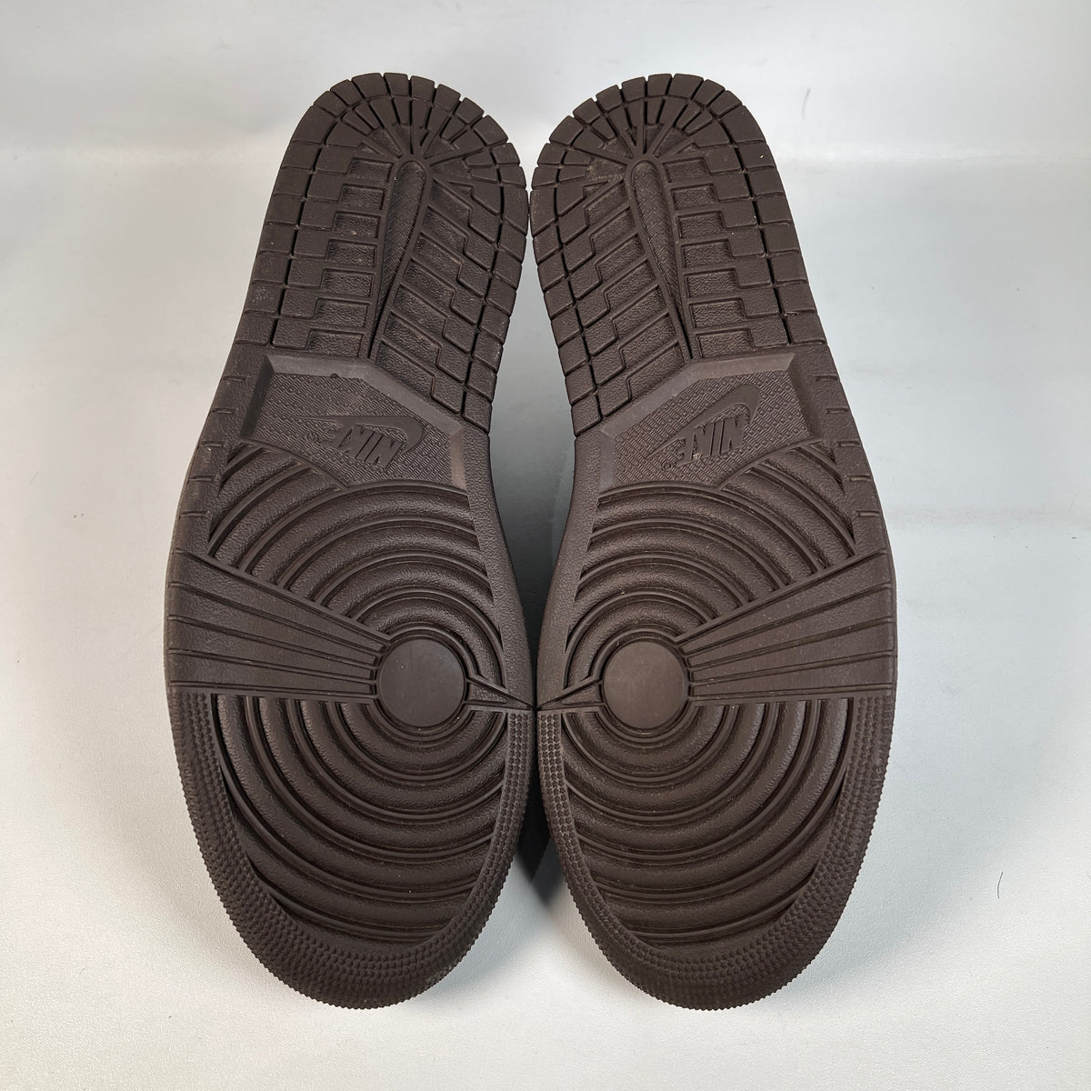 Jordan 1 Low Travis Scott Velvet Brown (2024) Size 11 USED s23258