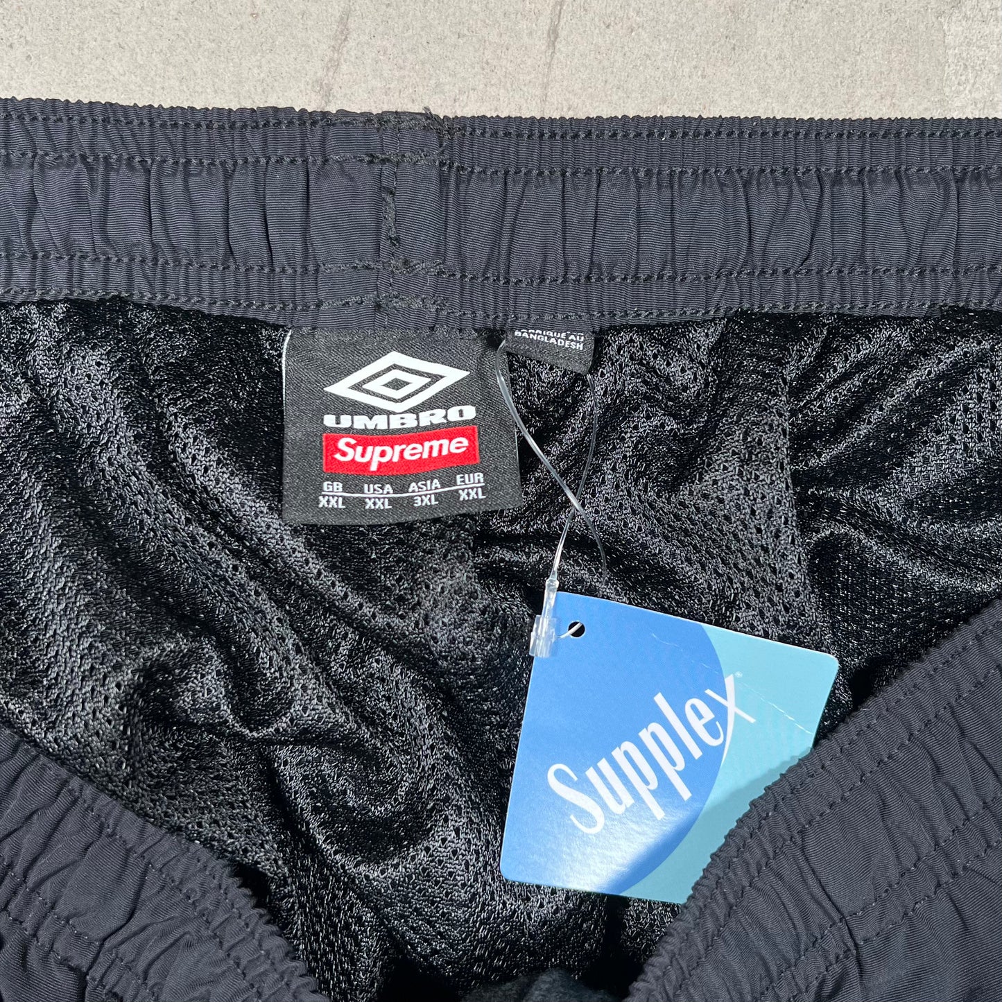 Supreme Umbro Rhinestone Black Track Sweatpants Size XXL NEW x17916