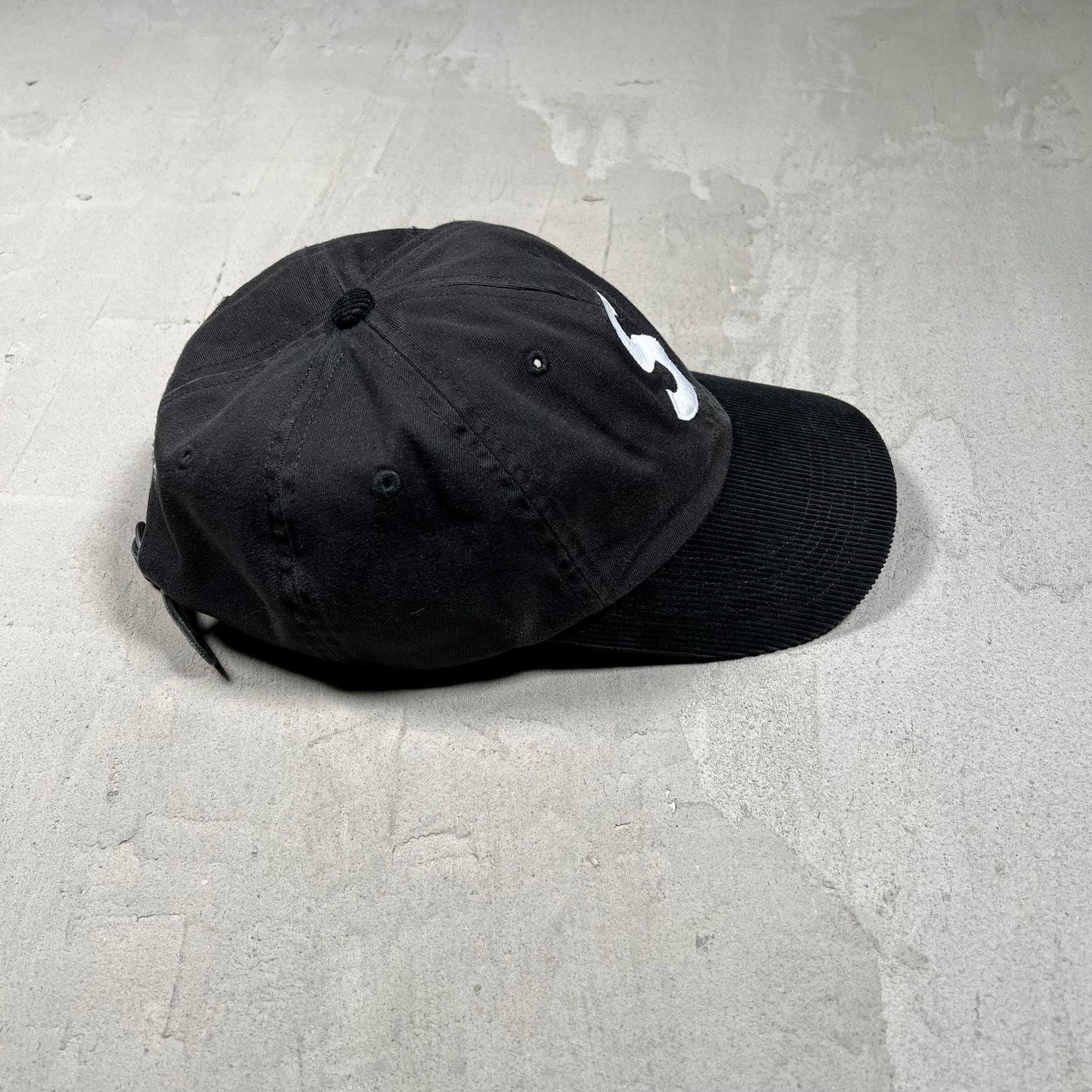 Supreme Pigment Coated 2 Tone S Logo Black (2025) USED x17932