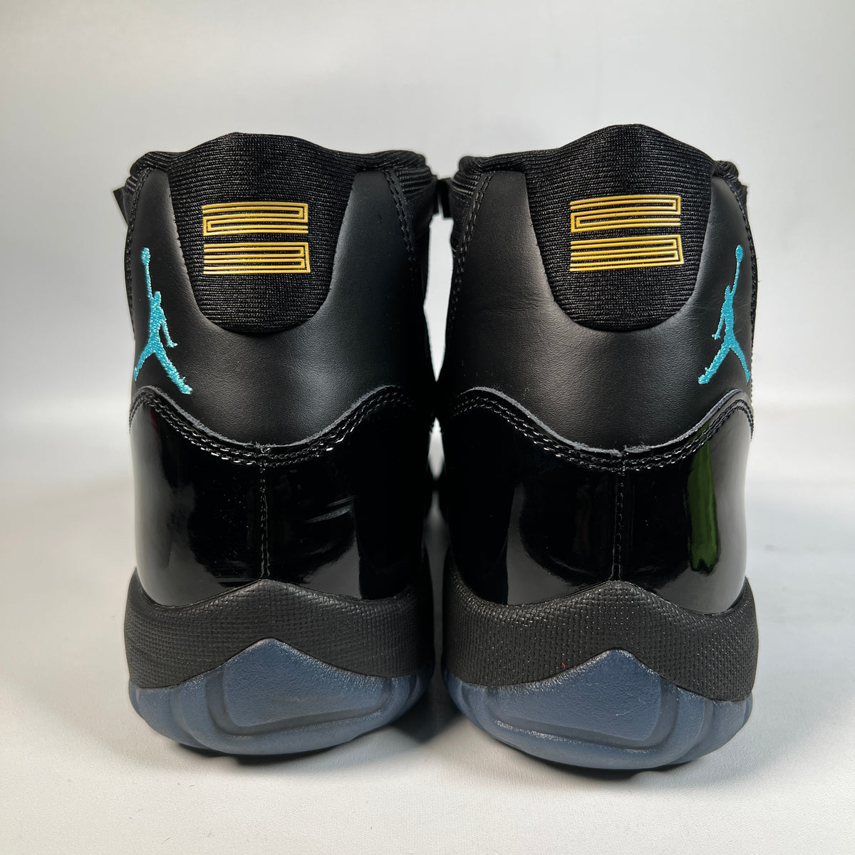 Jordan 11 Gamma Blue (2025) Size 9 USED s23281