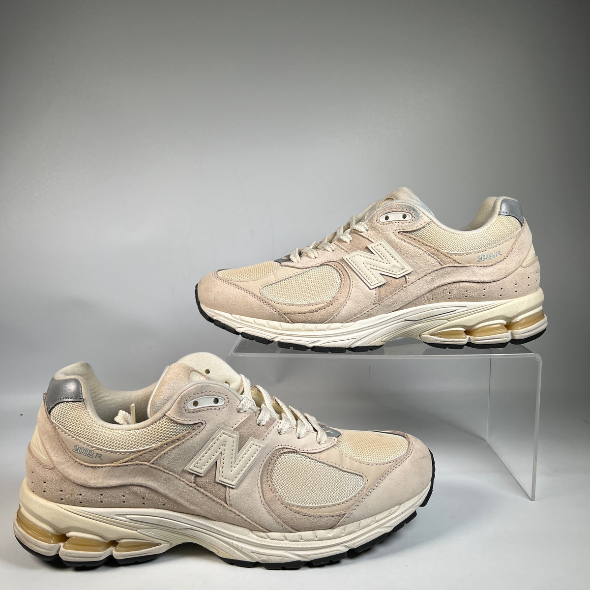 New Balance 2002R Off White (2022) Size 10.5 USED s23286