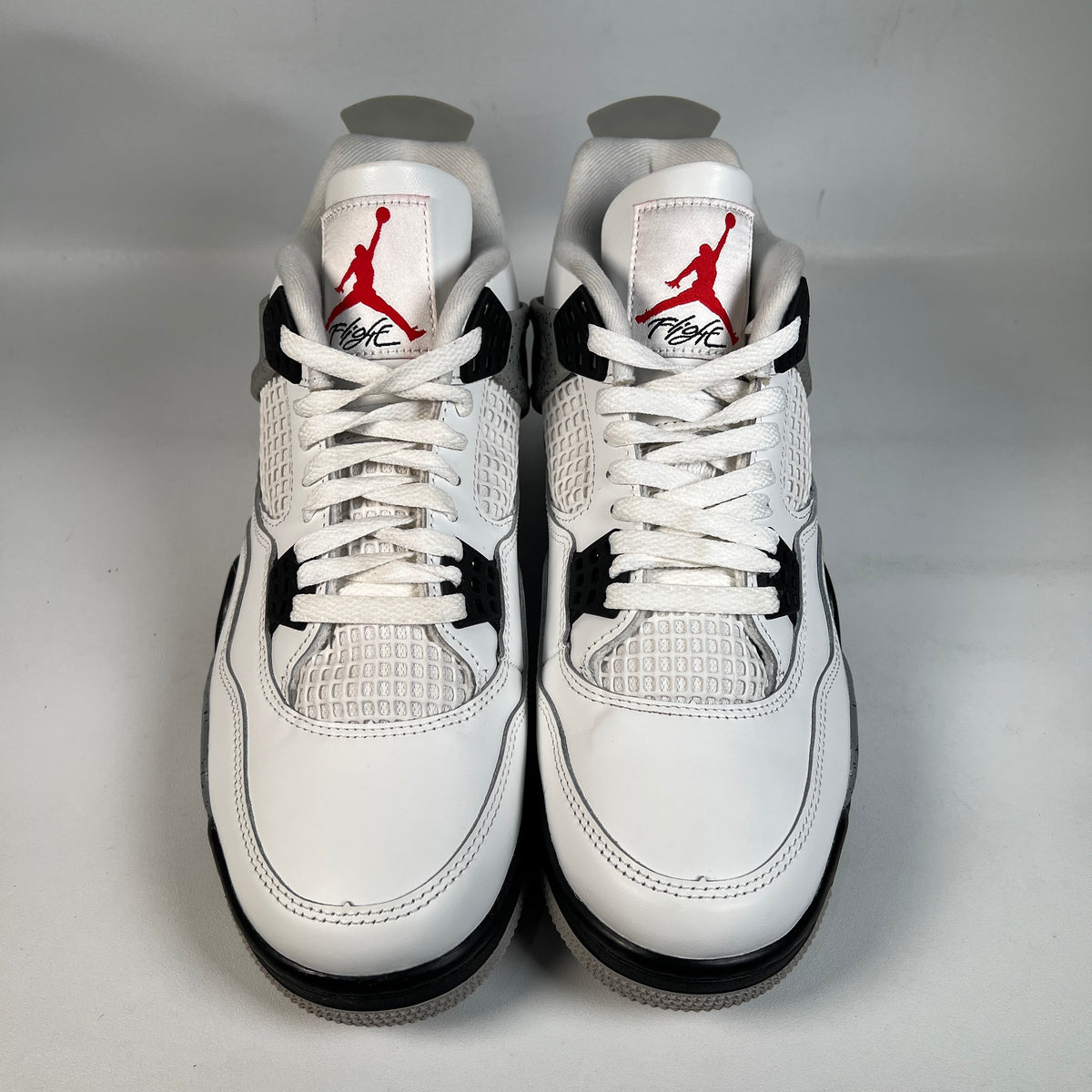 Jordan 4 White Cement (2025) Size 10.5 USED s23324