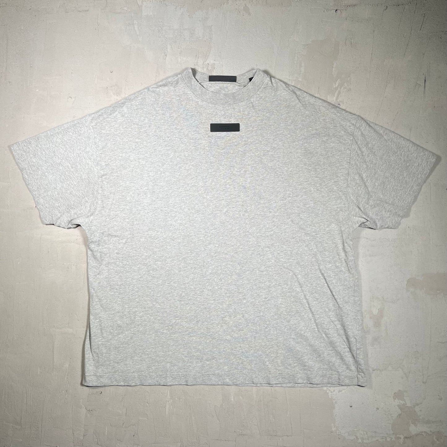 Fear of God FOG Essentials Grey Tee Size Large USED x17901