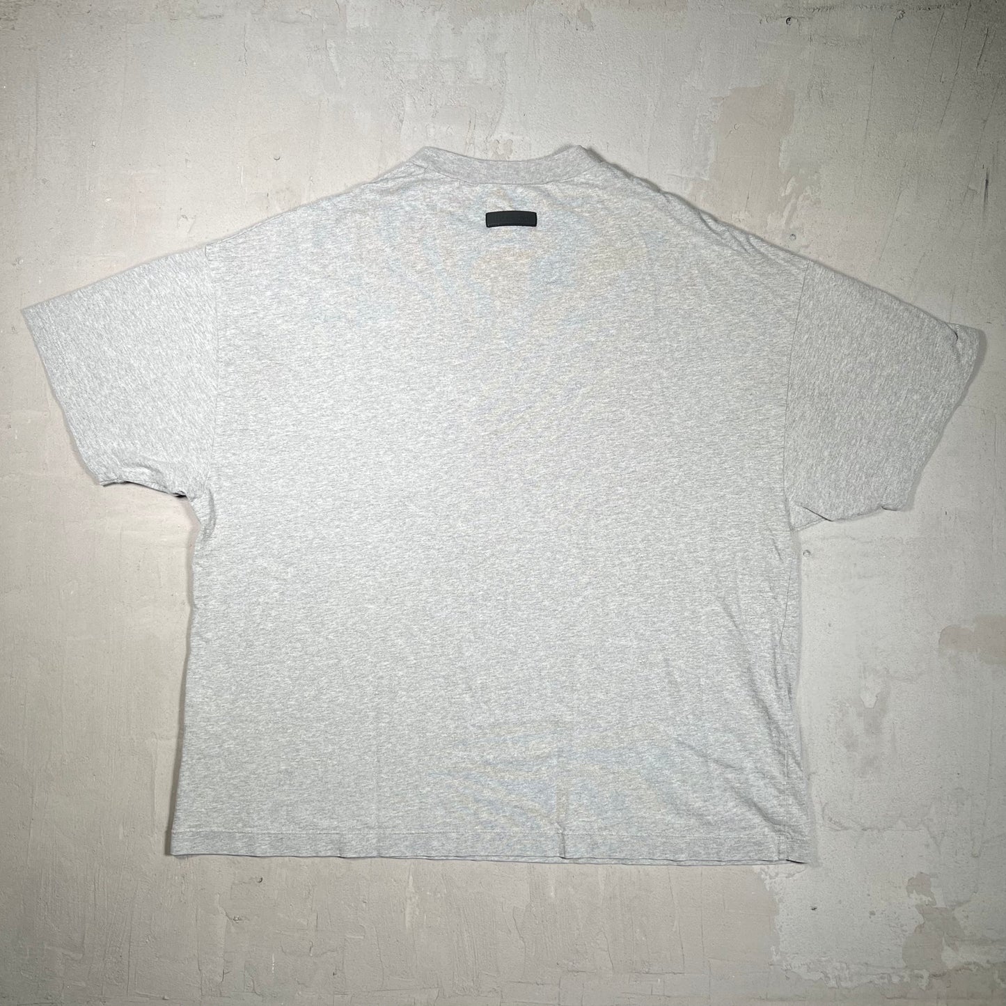 Fear of God FOG Essentials Grey Tee Size Large USED x17901