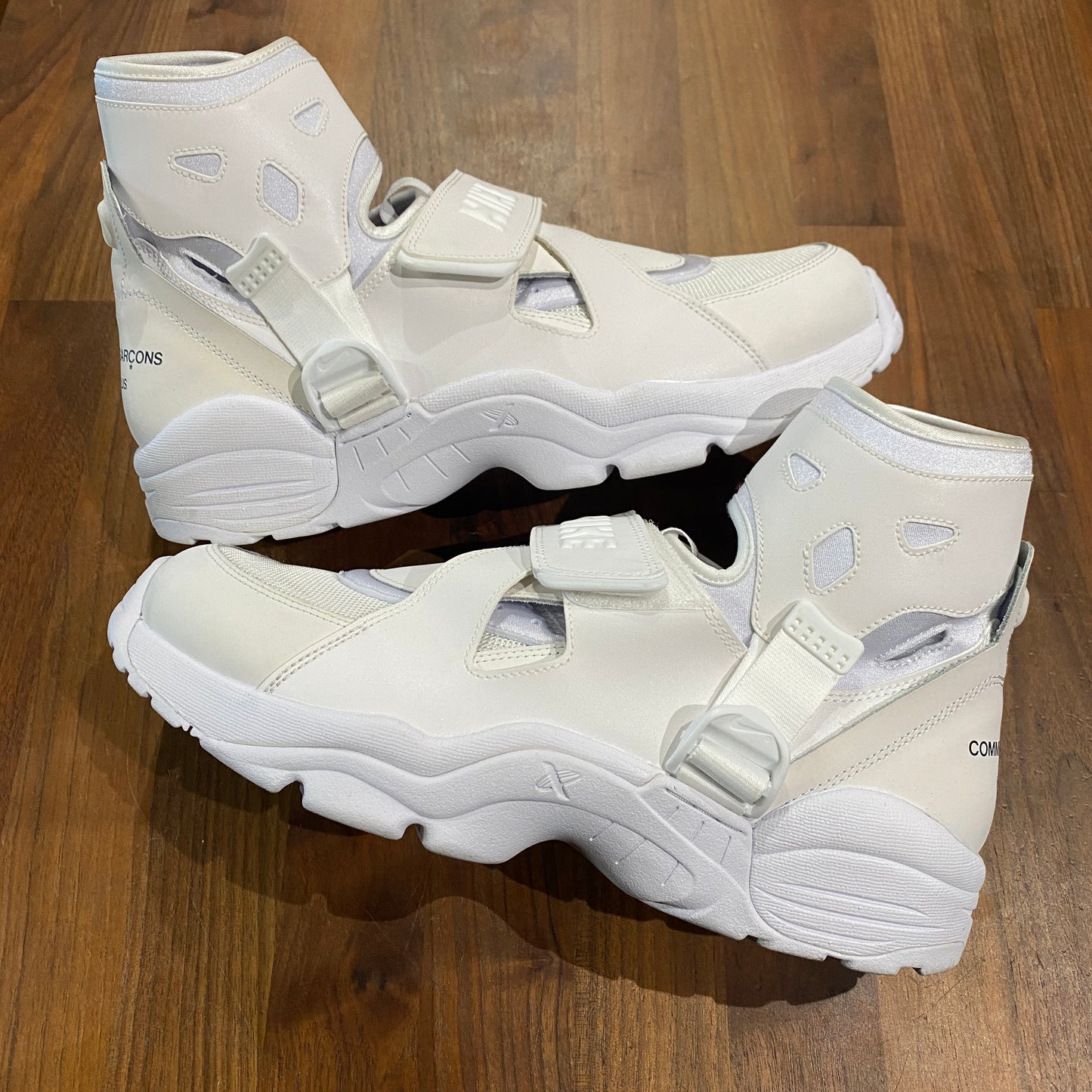 Nike Air Carnivore CDG White Size 11.5 USED s14255