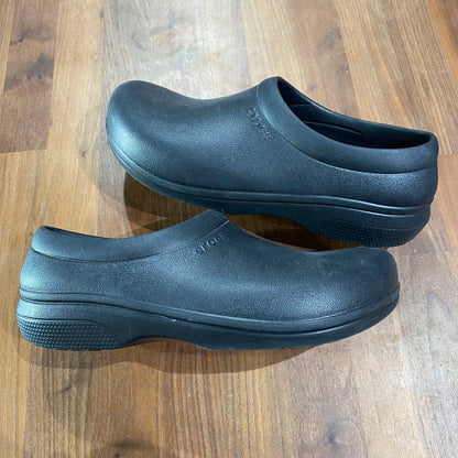 Croc All Black Clogs Size 10 USED NO BOX s14312