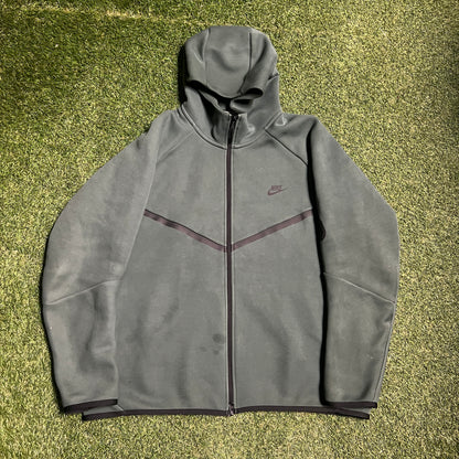Nike Tech Green Zip Up Hoodie Size XXL USED v15931
